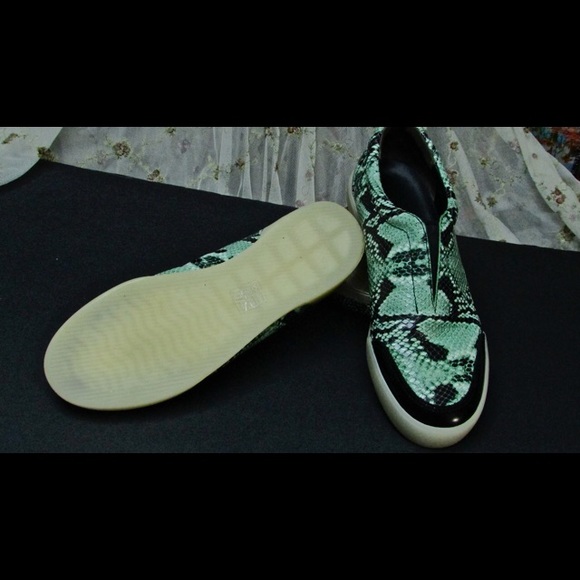 HP🎉3-1 Phillip Lim Low Top Sneakers🎊HP - Picture 3 of 5