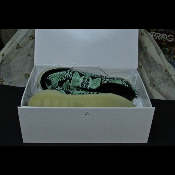 HP🎉3-1 Phillip Lim Low Top Sneakers🎊HP - Picture 4 of 5