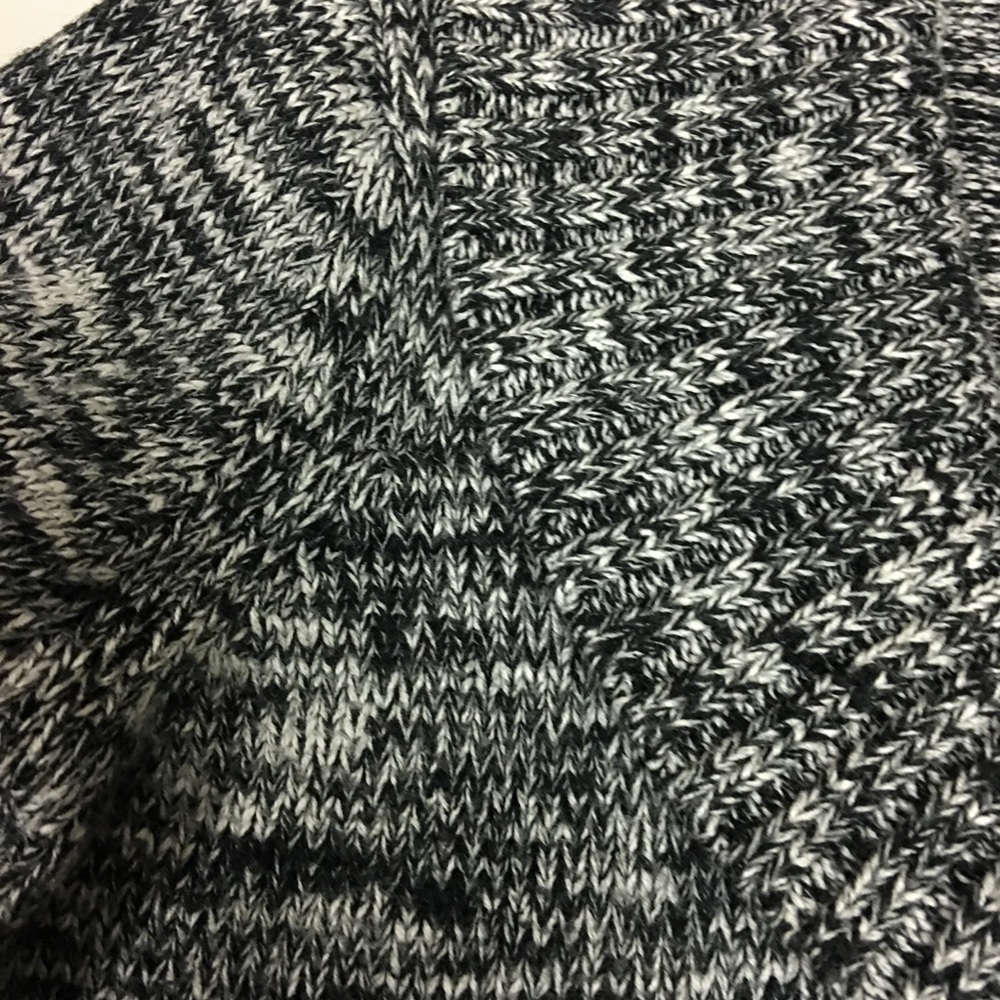One Button Knit Cardigan - Picture 7 of 7