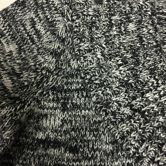 One Button Knit Cardigan - Picture 7 of 7