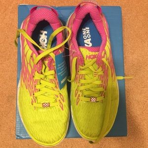 Hoka One One Vanquish 2