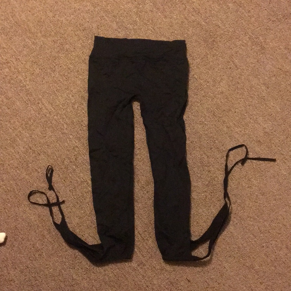 Bombay Jeans Capri Leggings