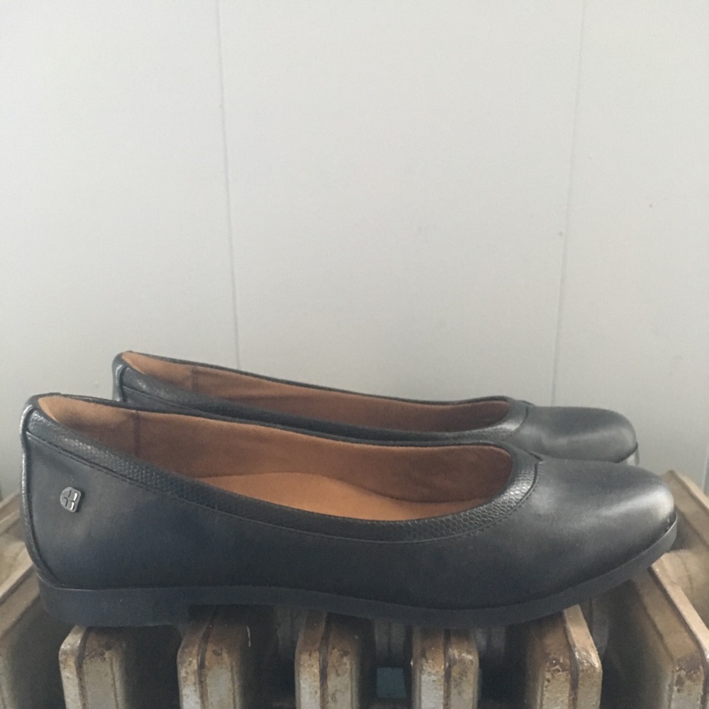 Non slip flats