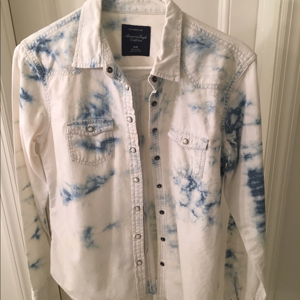 American Eagle long sleeve button down