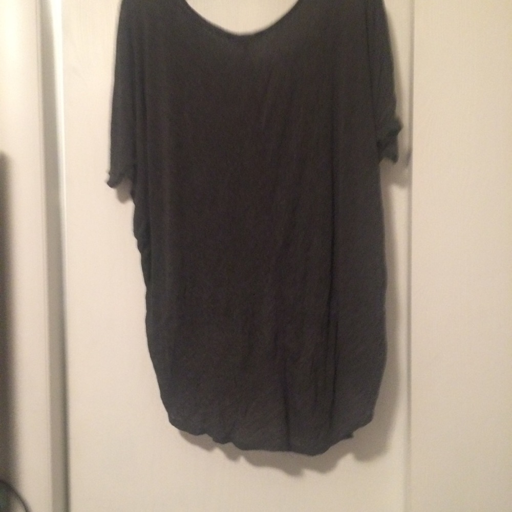 Tee - Picture 2 of 5