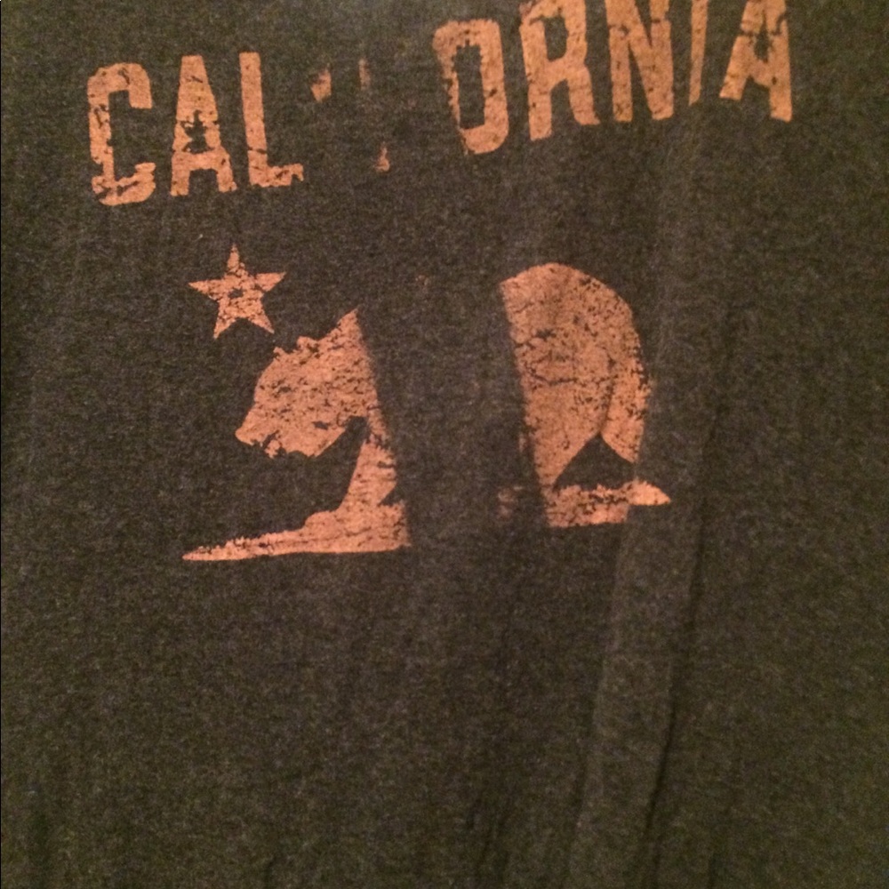 Tee - Picture 3 of 5