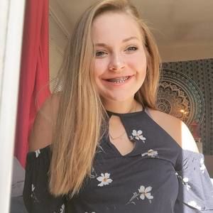 Meet your Posher, Alysa