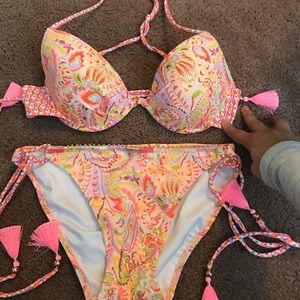 VS bikini