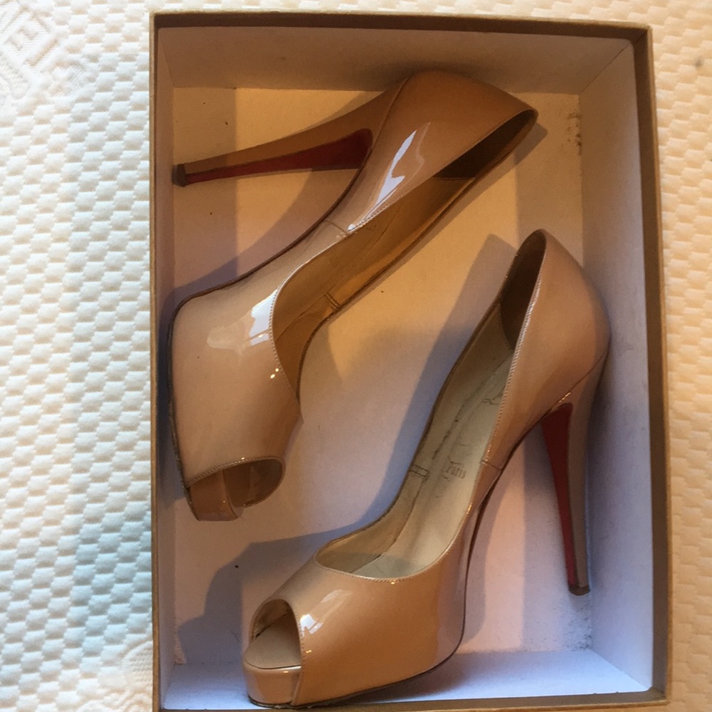 Christian Louboutin Very Prive patent Calf