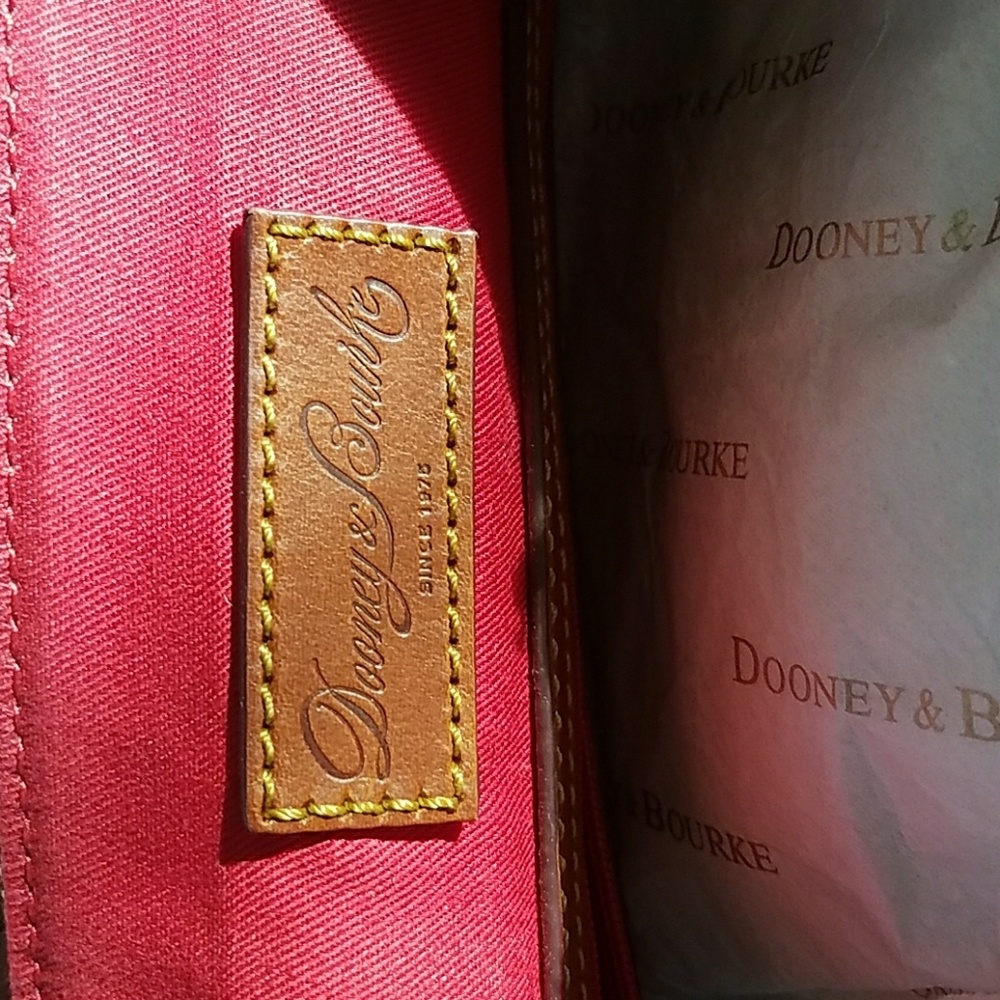 Purse - Picture 2 of 2