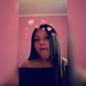 Meet your Posher, Esmeralda