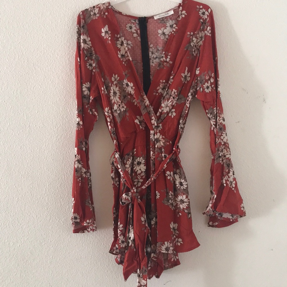 NEW floral romper - Picture 6 of 8