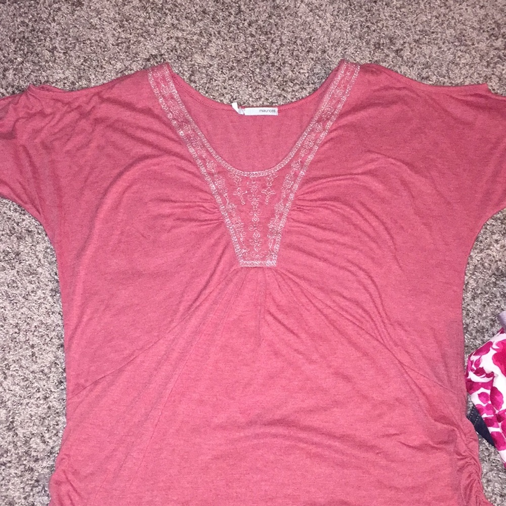Women’s xl Maurices top cold shoulder