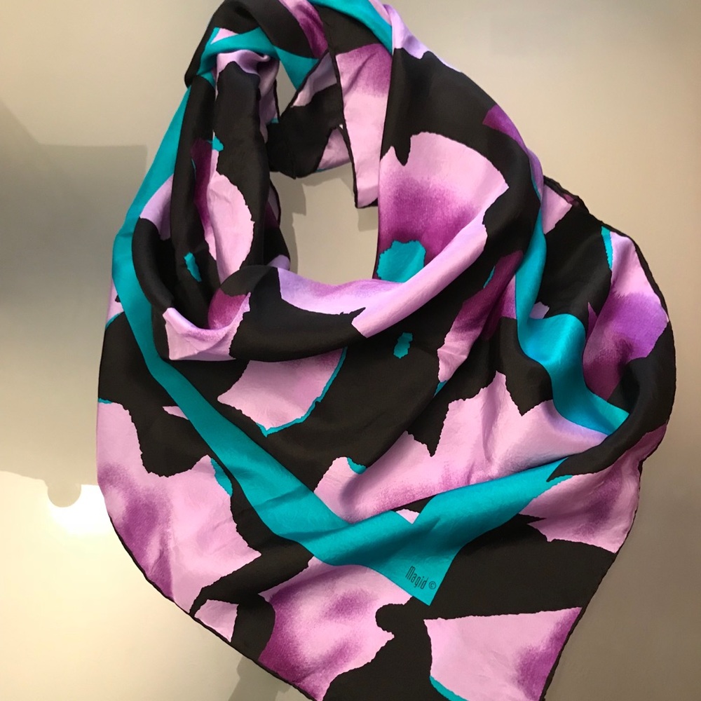 Final price 🎉Large Casca for Magid silk scarf