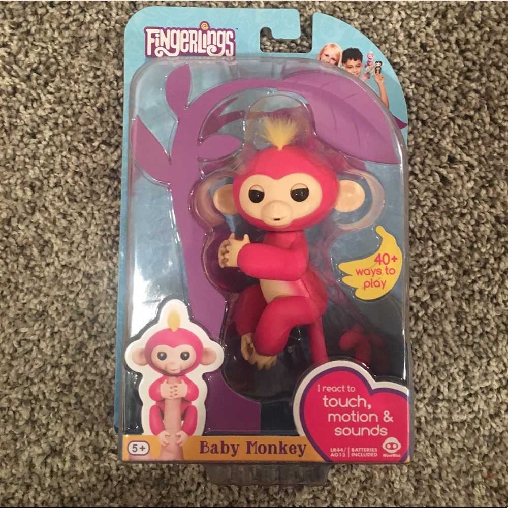 Authentic New  in box PINK Fingerling Bella