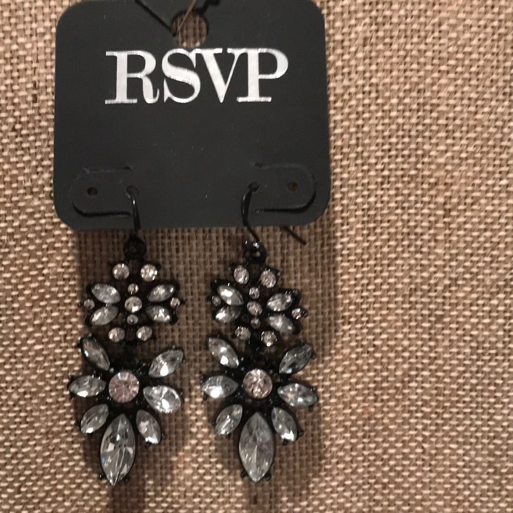 Charming Charlie black earrings
