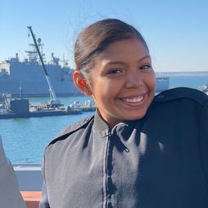 Meet your Posher, Melina