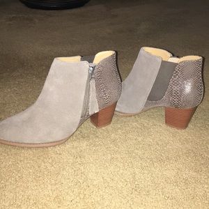 Vionic shoes booties. Made with genuine leather.