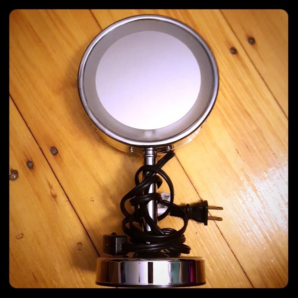 Vanity mirror with light