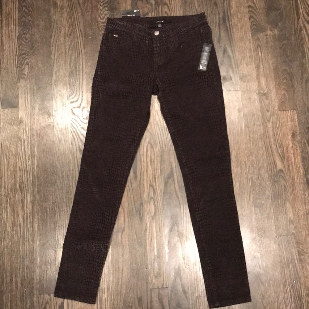 BNWT Joe’s Jeans The Skinny Snake Flocking Jean