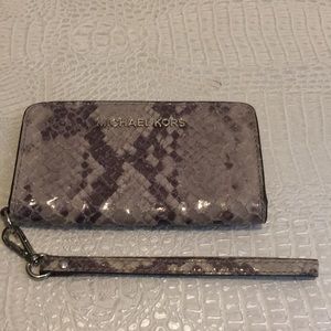 Brand new -Never used Michael Kors Wristlet Wallet