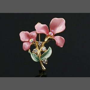 BROOCH PINK FLOWER LILLY