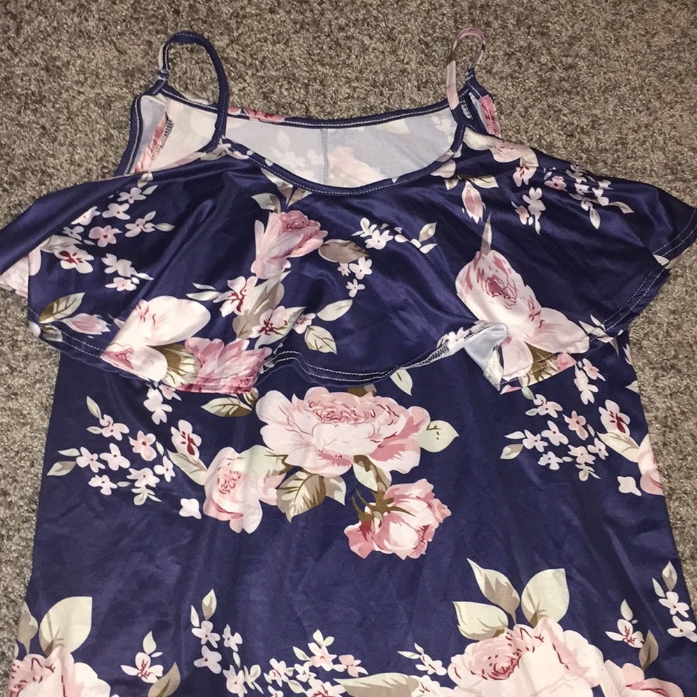 Women’s large floral cold shoulder dress