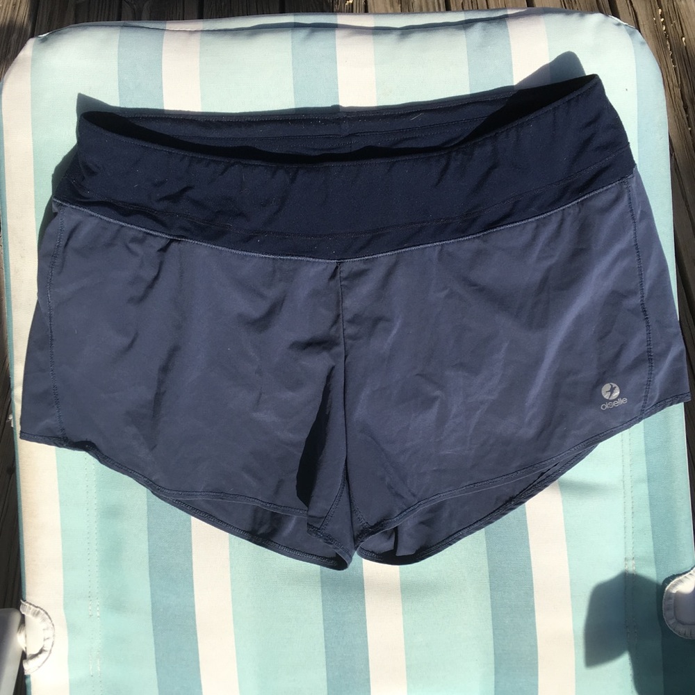 Oiselle navy Roga shorts