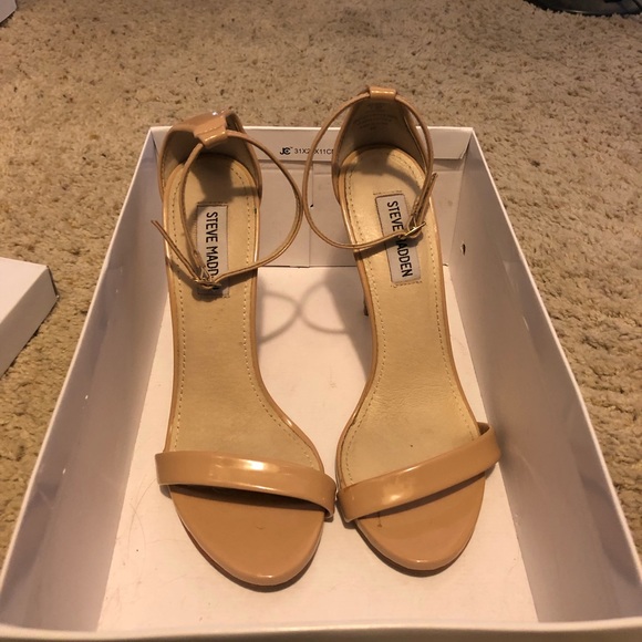 Steve Madden Nude Strappy Heels 7.5 - Picture 8 of 8