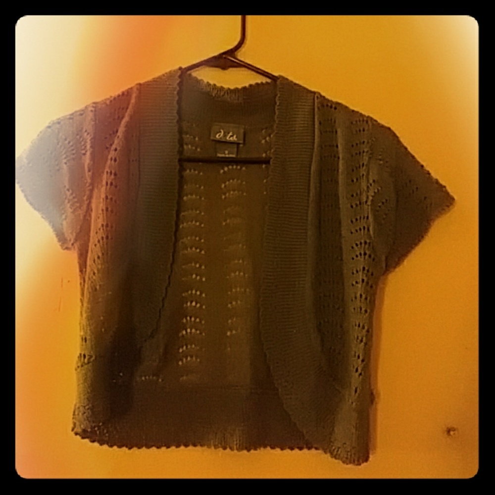 Knitted shaw army green throw over