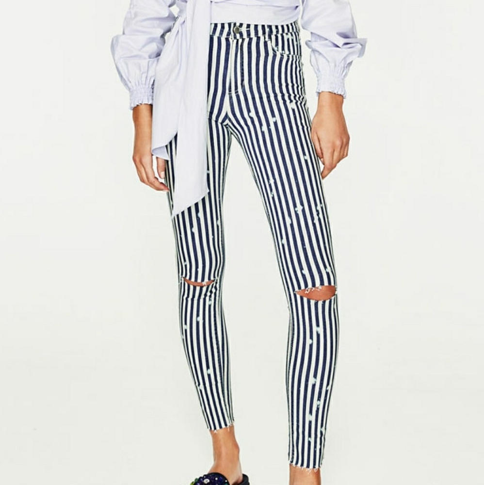 **ON HOLD** Zara Striped Trafaluc Denim Makers