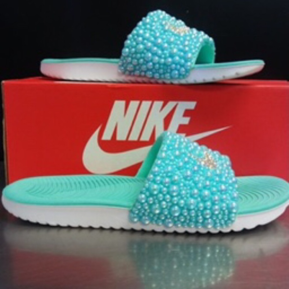 Nike slides