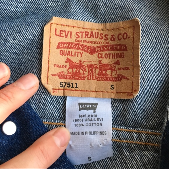 Levi's Dark Wash Denim Jean Jacket Sz S - Picture 3 of 4