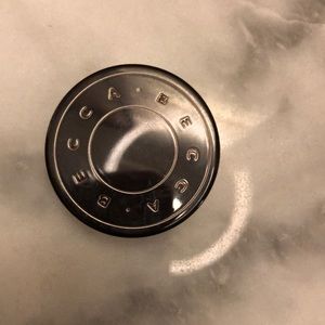 Becca ultimate coverage concealing creme