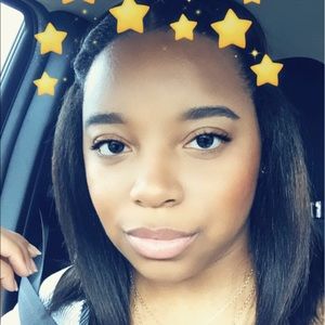 Meet your Posher, April