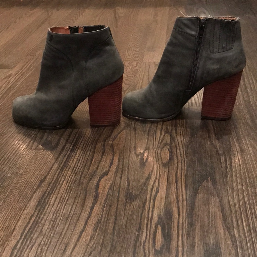 JEFFREY CAMPBELL HANGER SUEDE/LEATHER BOOTIE