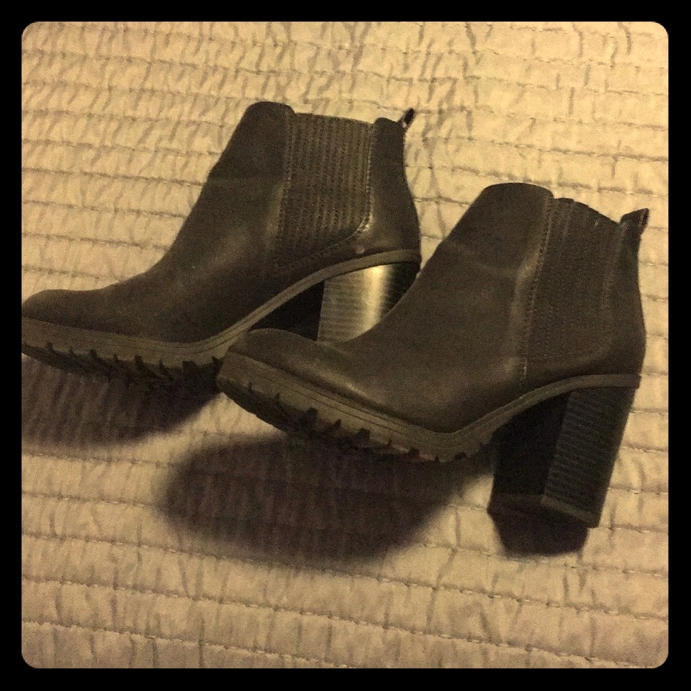 Black slip on boots