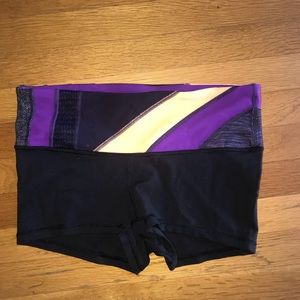 Lulu lemon yoga shorts, reversible