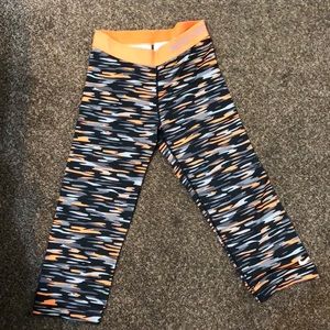 New Nike cropped work out leggings