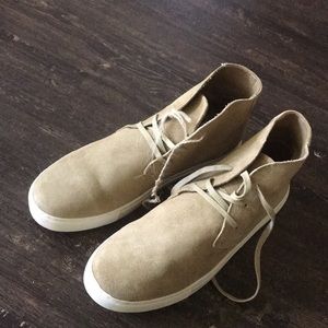 Men’s American eagle high tops