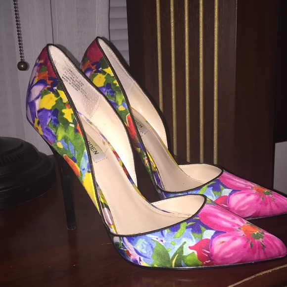Steve Madden Heels - Picture 1 of 1