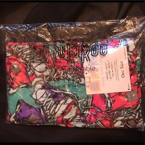 BRAND NEW! LLR converse OS leggings