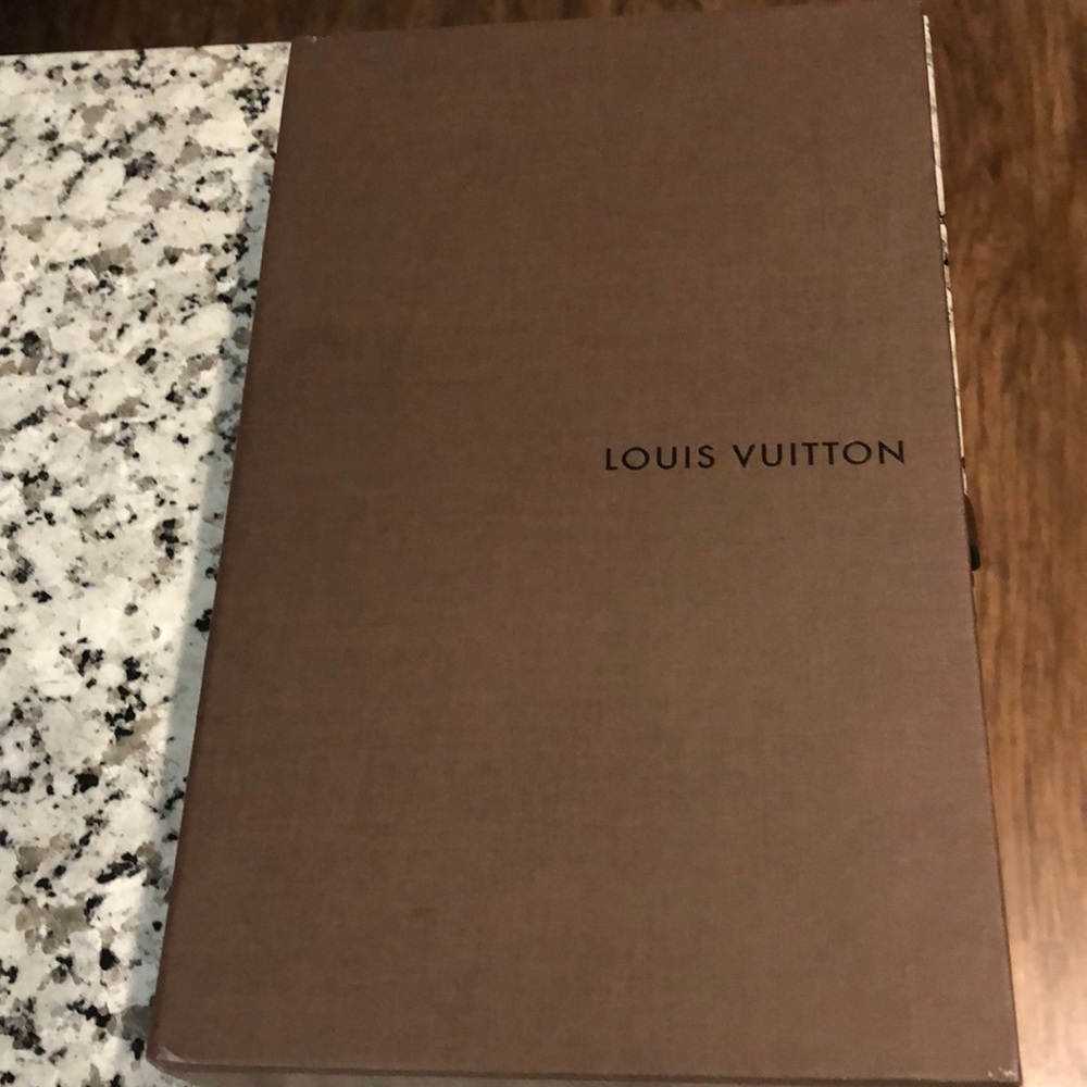 Auth Louis Vuitton Vernis Zippy Amarante Monogram
