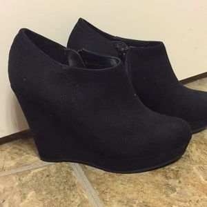 X-Appeal Wedge bootie