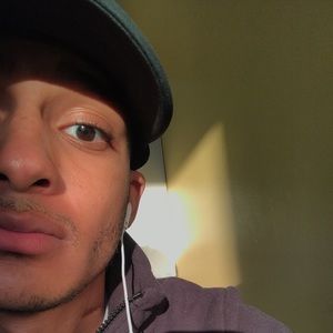 Meet your Posher, Jaron