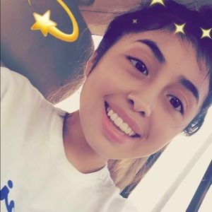 Meet your Posher, Daniela