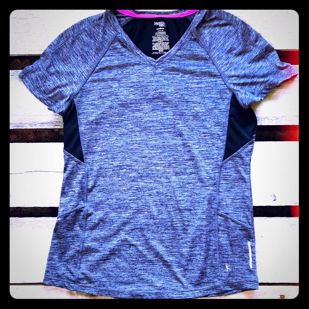 💋Athletic Wear Top with Sexy Mesh Cut Outs💋