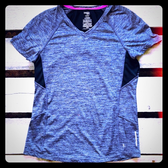 💋Athletic Wear Top with Sexy Mesh Cut Outs💋 - Picture 1 of 2