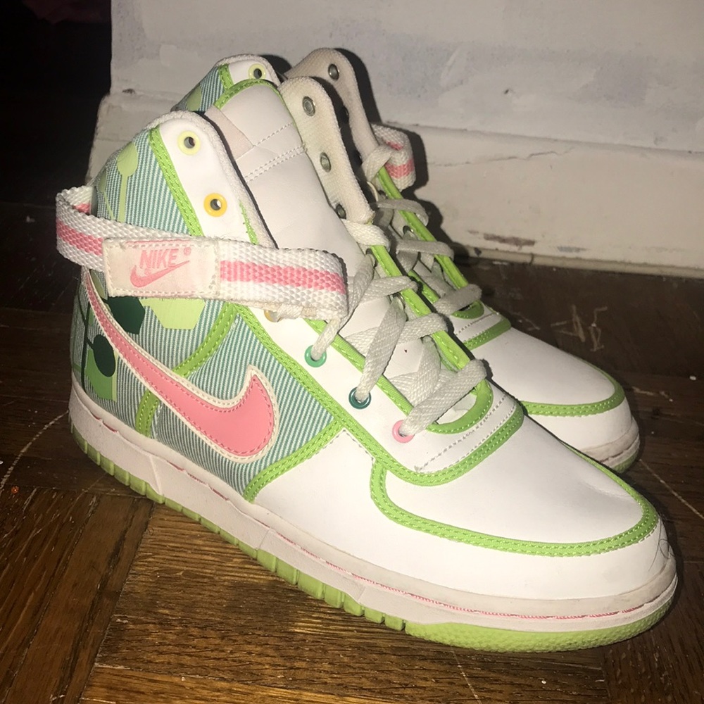 Nike kids size 6Y.