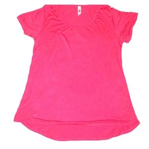 Red lula roe shirt.